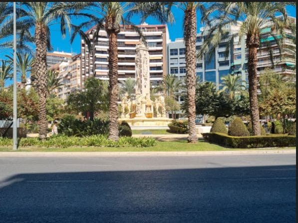 4 bedroom Apartment for sale in Alicante / Alacant city - € 480,000 (Ref: 9454668)