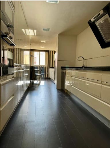 5 bedroom Apartment for sale in Alicante / Alacant city with garage - € 650,000 (Ref: 9454669)