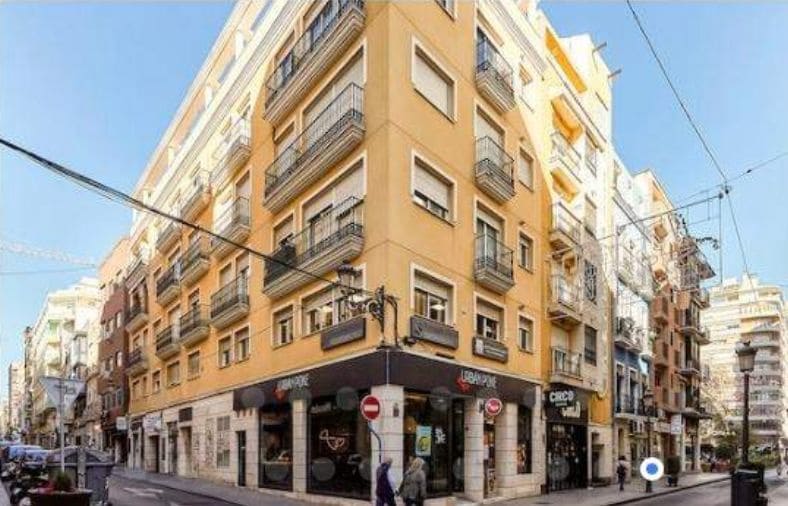 5 bedroom Apartment for sale in Alicante / Alacant city with garage - € 650,000 (Ref: 9454669)