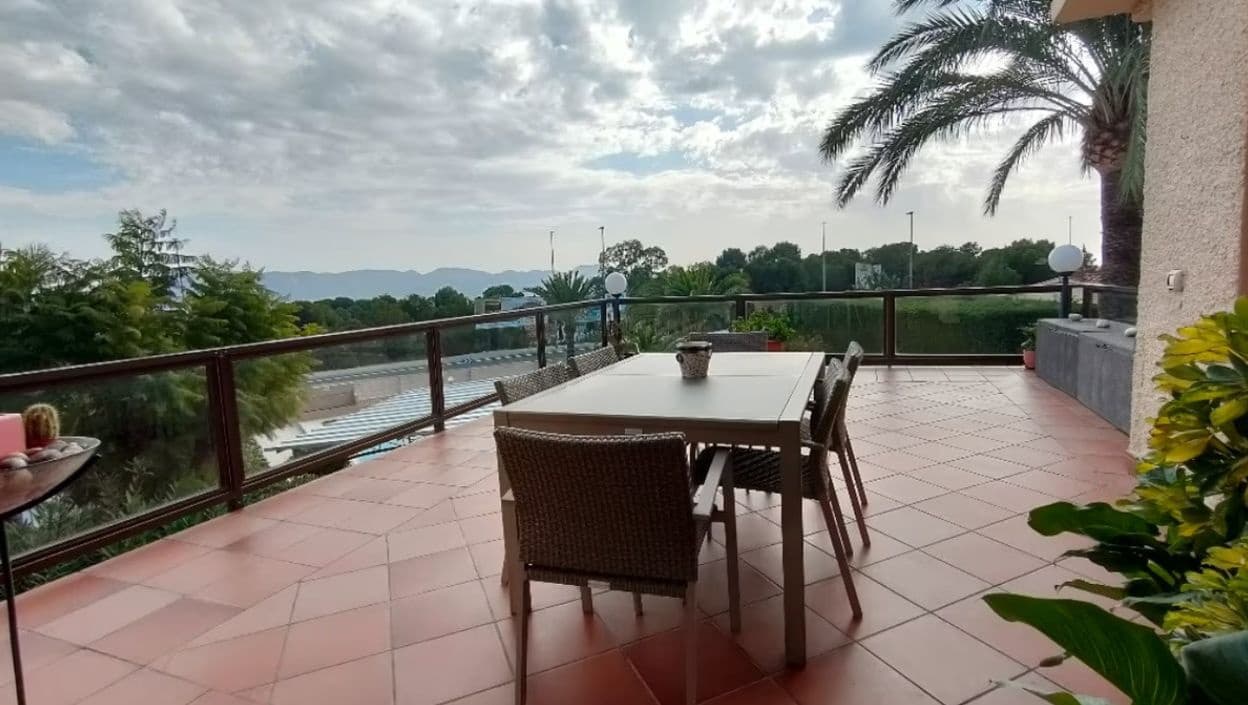 3 sypialnia Willa na sprzedaż w La Nucia z basenem garażem - 520 000 € (Ref: 9454670)