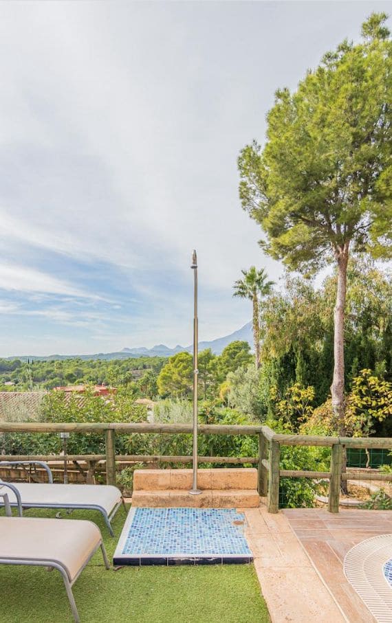 4 bedroom Villa for sale in Altea with pool garage - € 640,000 (Ref: 9454672)