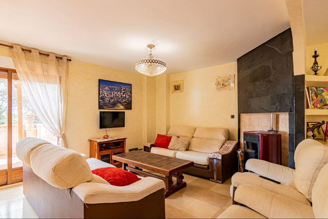 4 bedroom Villa for sale in Altea with pool garage - € 640,000 (Ref: 9454672)