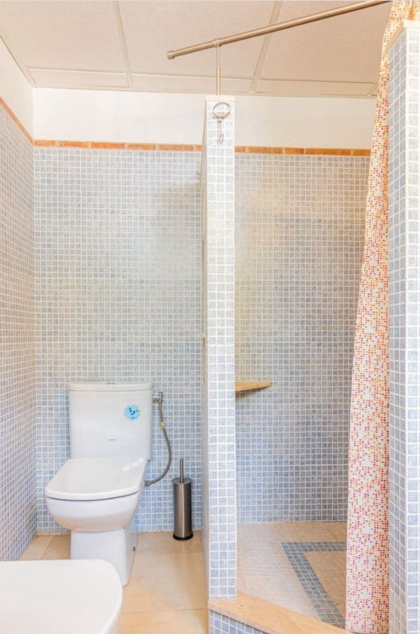 4 bedroom Villa for sale in Altea with pool garage - € 640,000 (Ref: 9454672)