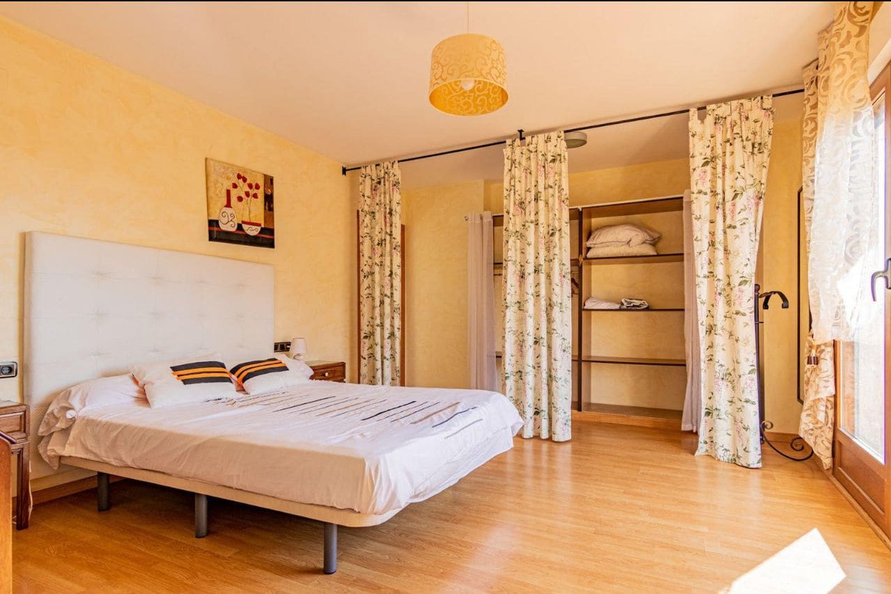 4 bedroom Villa for sale in Altea with pool garage - € 640,000 (Ref: 9454672)