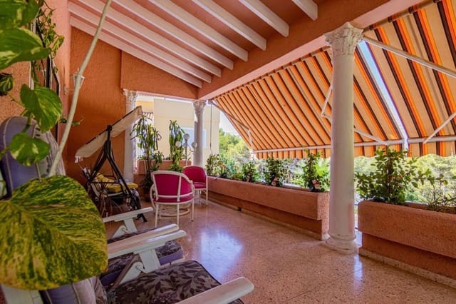 4 chambre Villa/Maison à vendre à Albir, Alfaz del Pi / L'Alfàs del Pi avec piscine garage - 675 000 € (Ref: 9454673)