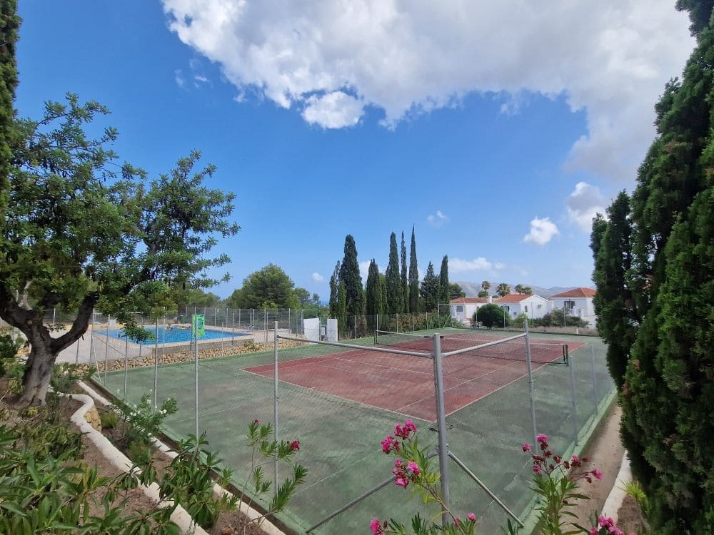 3 sypialnia Willa na sprzedaż w La Nucia z basenem garażem - 330 000 € (Ref: 9454678)