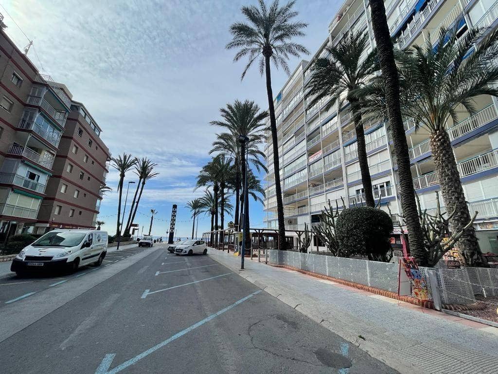 3 bedroom Apartment for sale in Benidorm with garage - € 360,000 (Ref: 9454679)