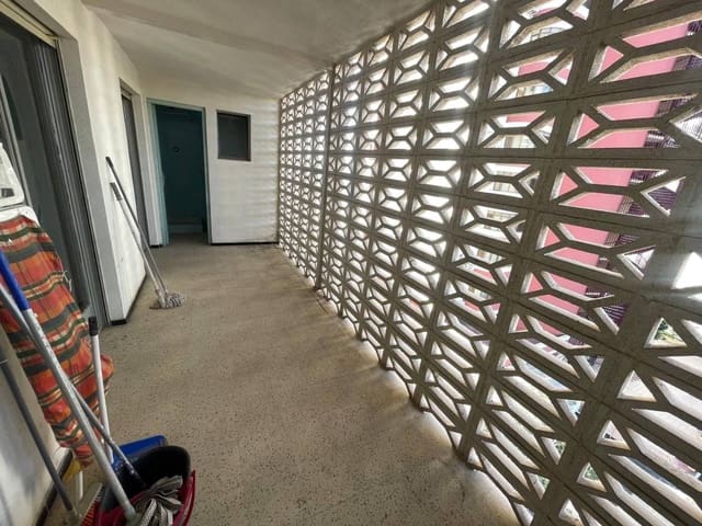 3 bedroom Apartment for sale in Levante, Benidorm with garage - € 360,000 (Ref: 9454679)