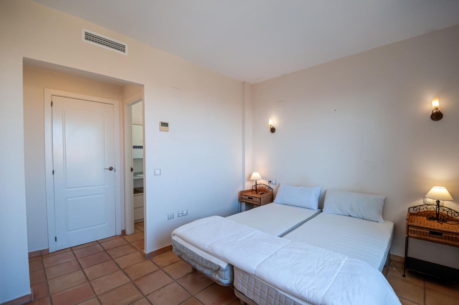 2 sypialnia Dom na sprzedaż w Finestrat z basenem garażem - 299 000 € (Ref: 9454680)