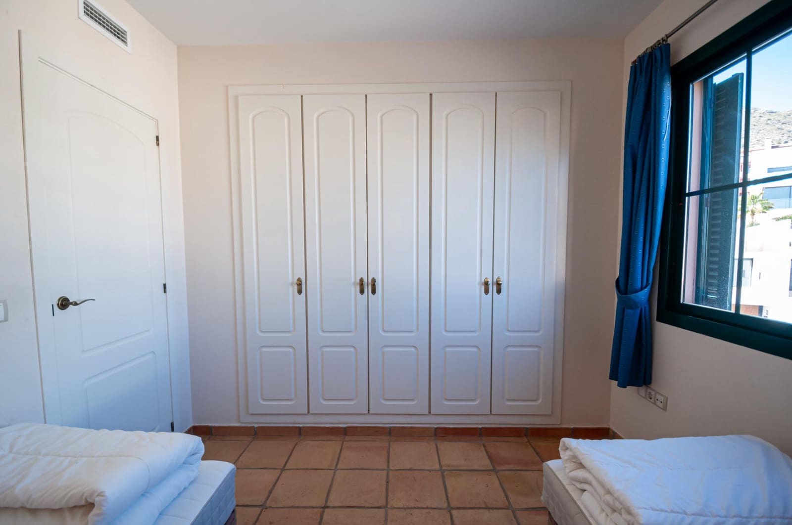 2 sypialnia Dom na sprzedaż w Finestrat z basenem garażem - 299 000 € (Ref: 9454680)