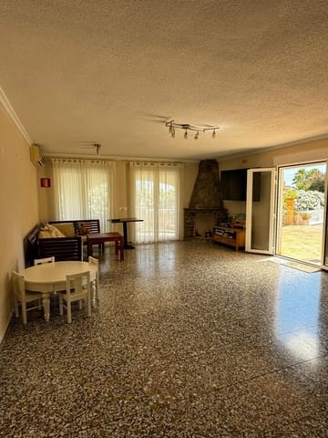 7 bedroom Villa for sale in Calpe / Calp with pool garage - € 687,000 (Ref: 9454682)