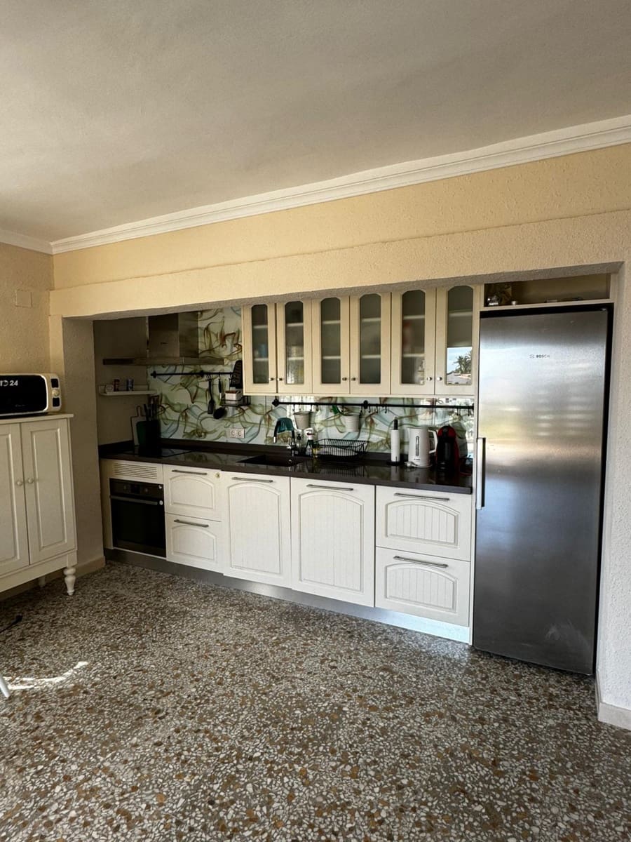 7 bedroom Villa for sale in Calpe / Calp with pool garage - € 687,000 (Ref: 9454682)