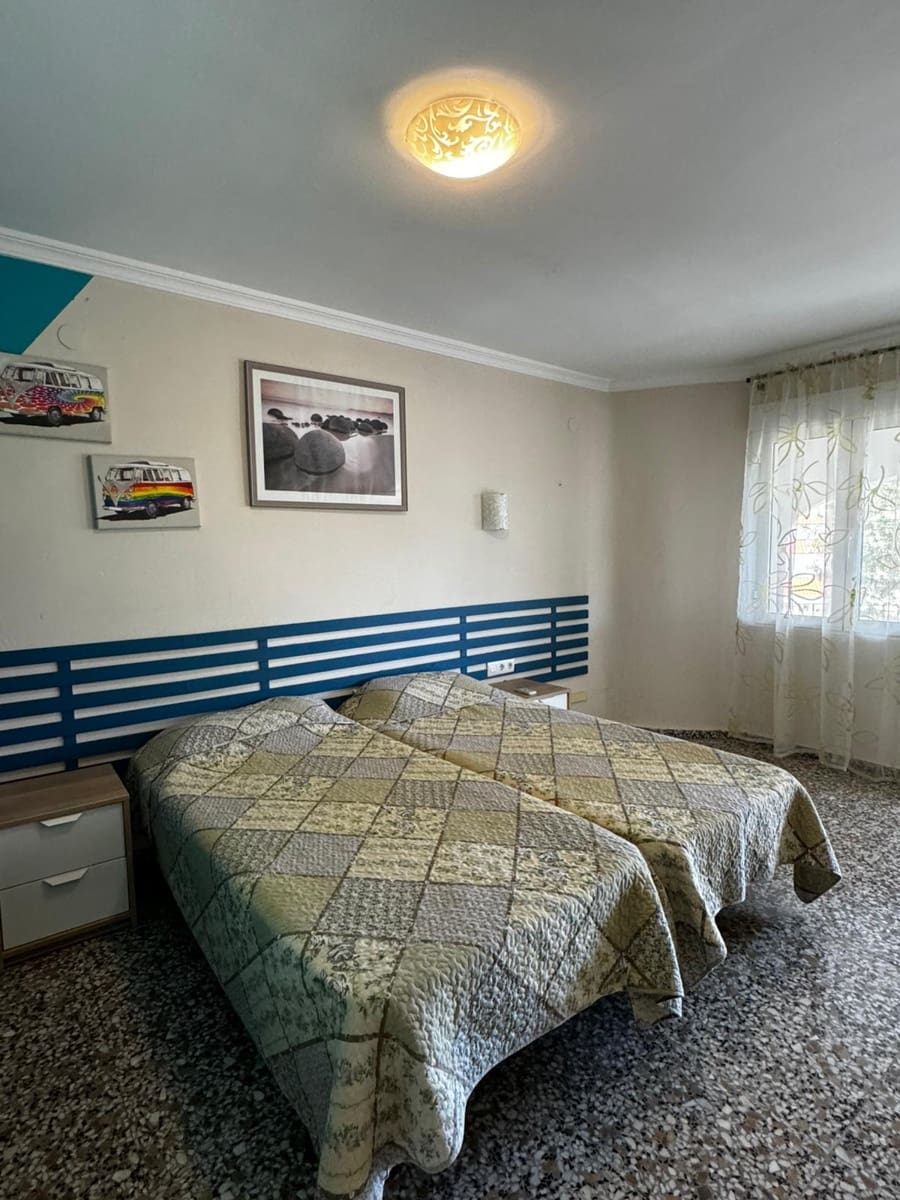 7 bedroom Villa for sale in Calpe / Calp with pool garage - € 687,000 (Ref: 9454682)