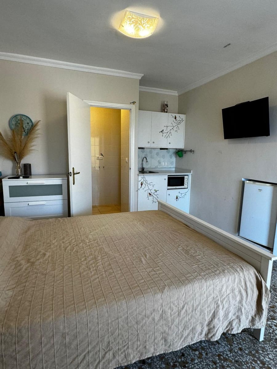 7 bedroom Villa for sale in Calpe / Calp with pool garage - € 687,000 (Ref: 9454682)