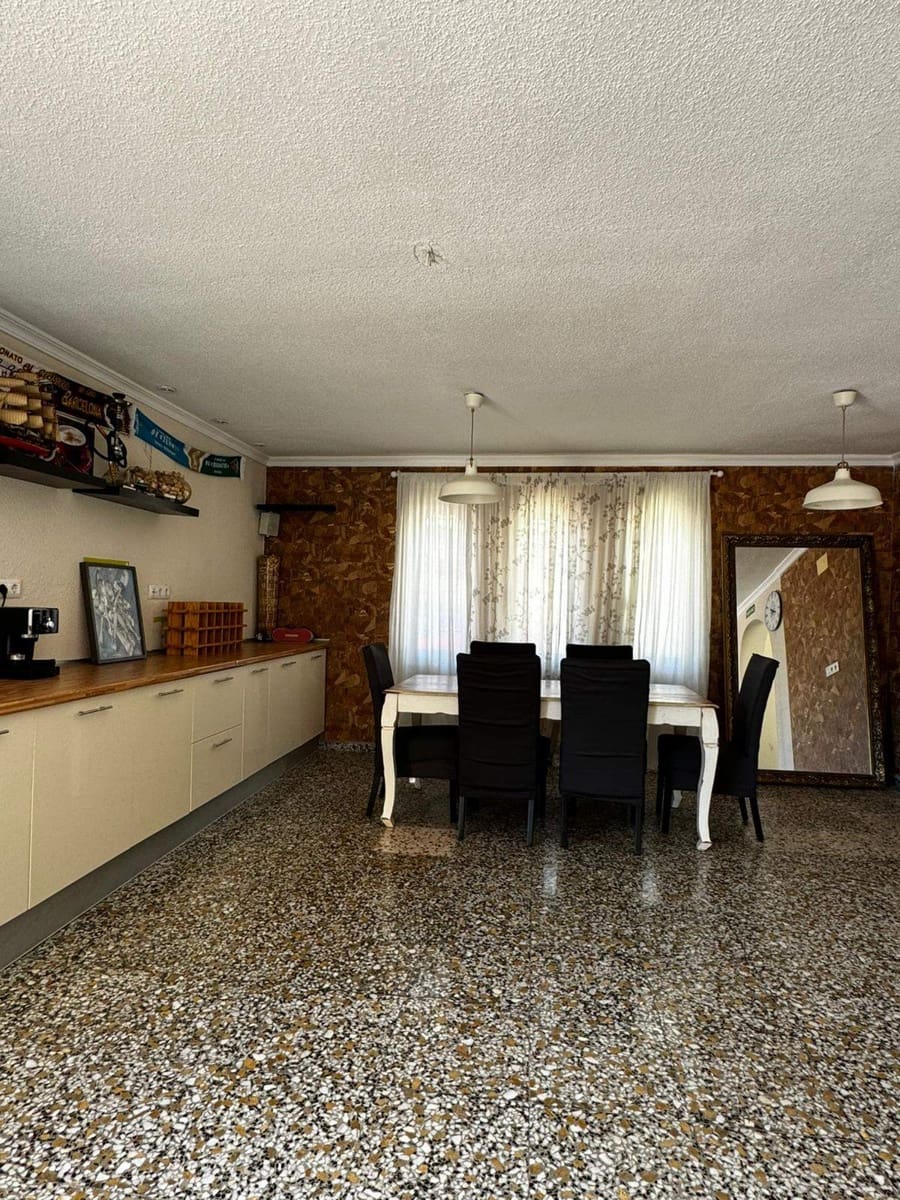 7 bedroom Villa for sale in Calpe / Calp with pool garage - € 687,000 (Ref: 9454682)