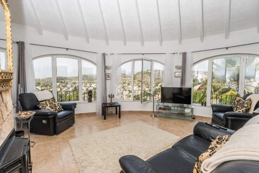 7 soveværelse Villa til salg i Benissa med swimmingpool garage - € 695.000 (Ref: 9454686)