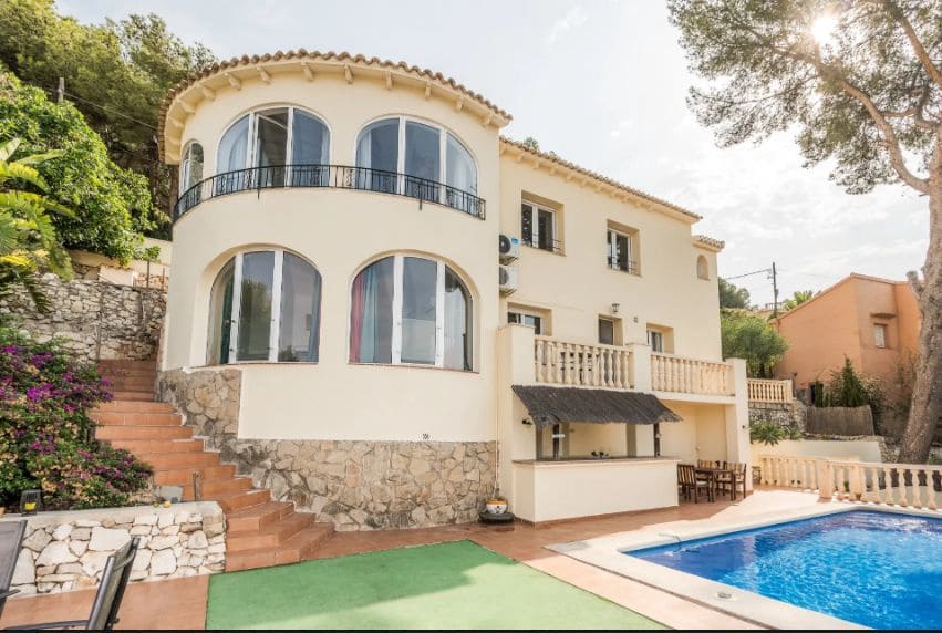 7 soveværelse Villa til salg i Benissa med swimmingpool garage - € 695.000 (Ref: 9454686)