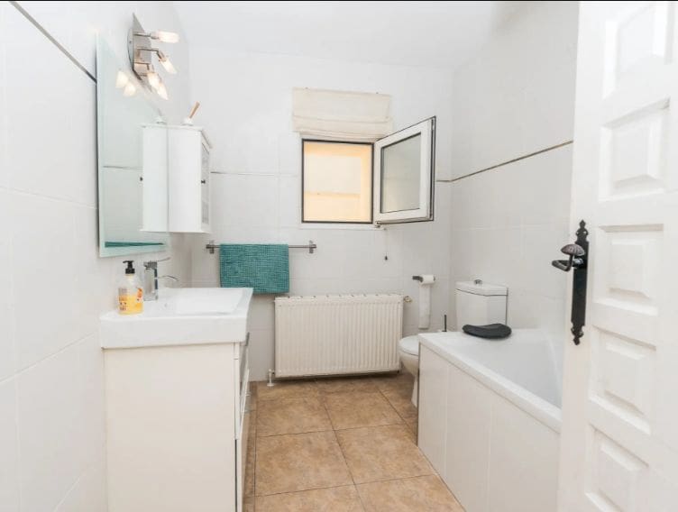 7 soveværelse Villa til salg i Benissa med swimmingpool garage - € 695.000 (Ref: 9454686)