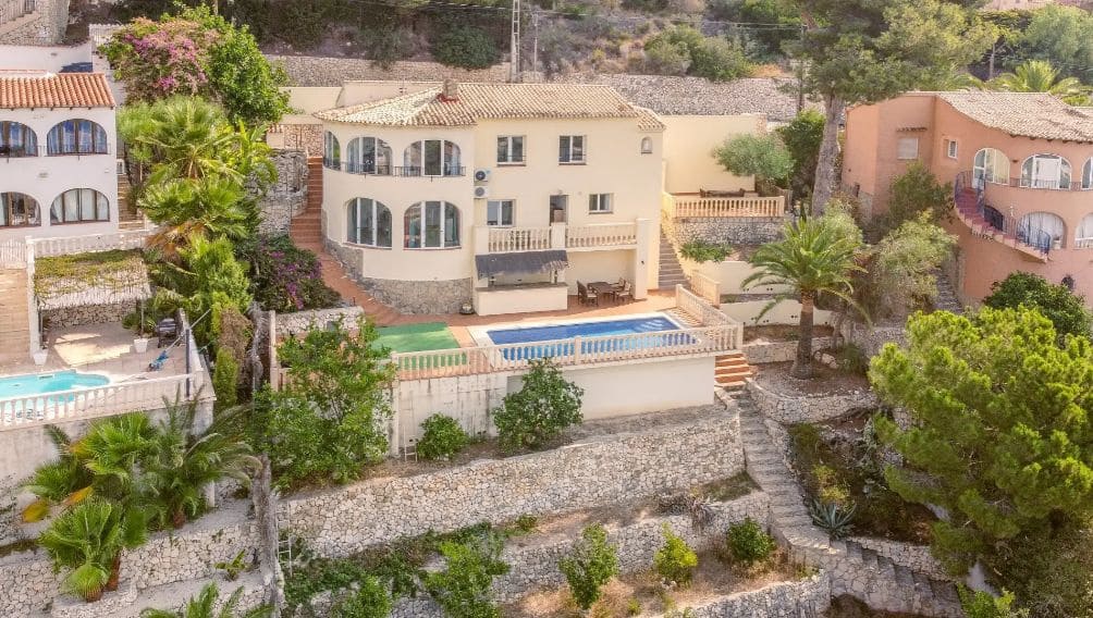 7 soveværelse Villa til salg i Benissa med swimmingpool garage - € 695.000 (Ref: 9454686)