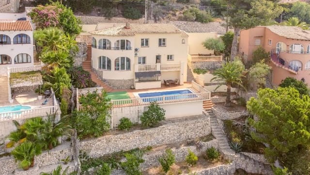 7 soveværelse Villa til salg i Benissa med swimmingpool garage - € 695.000 (Ref: 9454686)