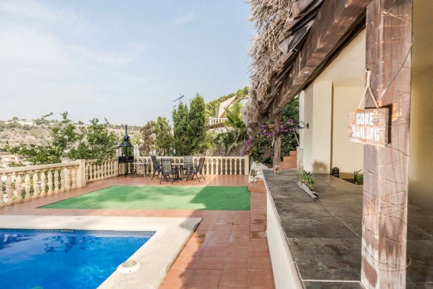 7 soveværelse Villa til salg i Benissa med swimmingpool garage - € 695.000 (Ref: 9454686)