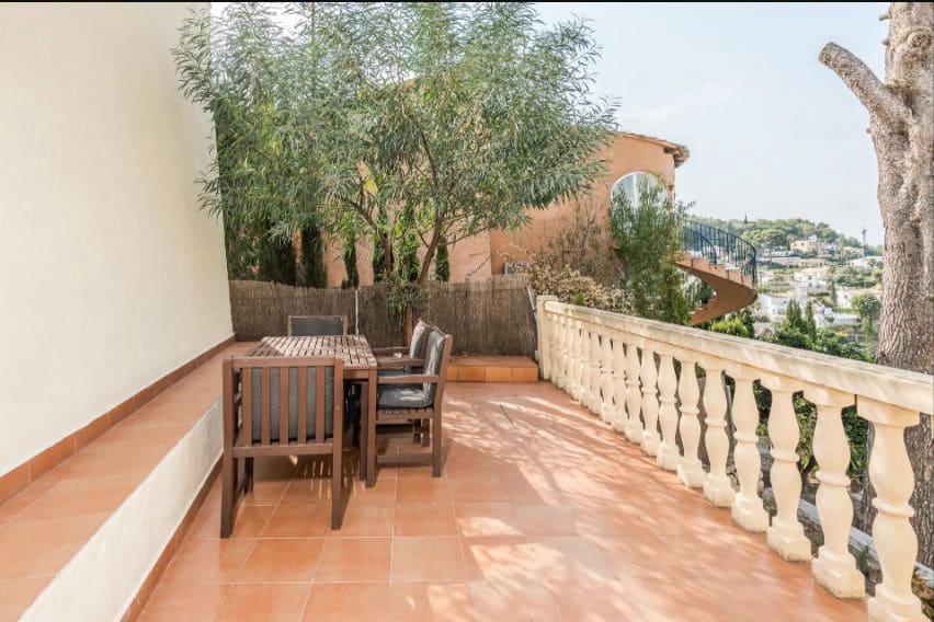 7 soveværelse Villa til salg i Benissa med swimmingpool garage - € 695.000 (Ref: 9454686)