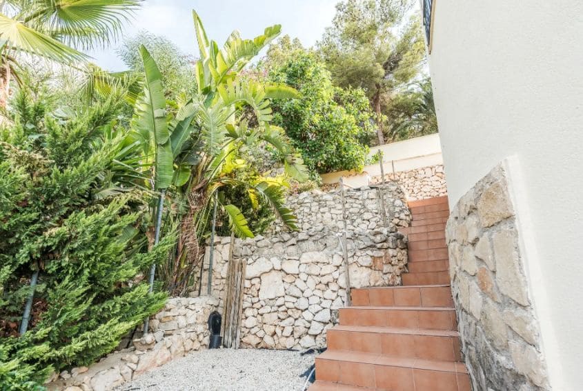 7 soveværelse Villa til salg i Benissa med swimmingpool garage - € 695.000 (Ref: 9454686)