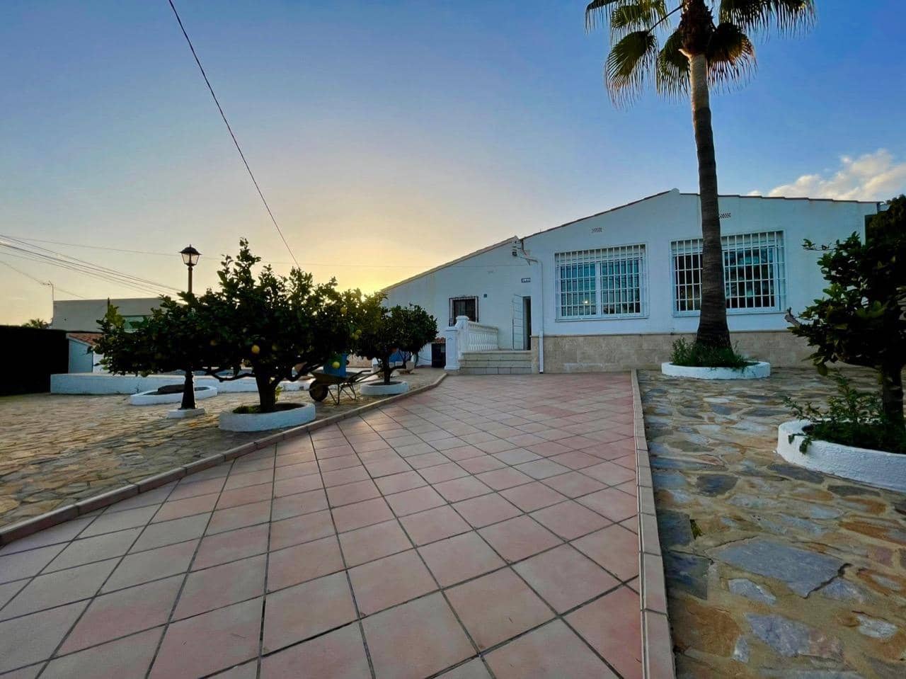 3 bedroom Villa for sale in Benidorm with pool garage - € 445,000 (Ref: 9454692)