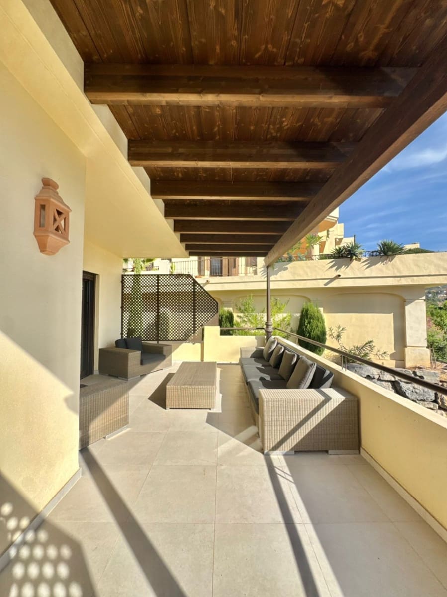 4 bedroom Bungalow for sale in Altea with pool garage - € 1,500,000 (Ref: 9454693)