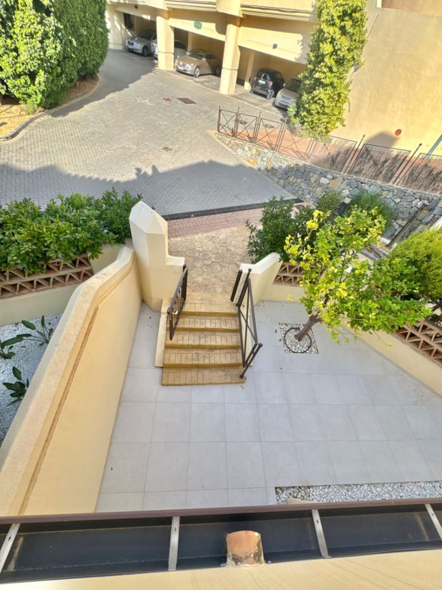 4 bedroom Bungalow for sale in Altea with pool garage - € 1,500,000 (Ref: 9454693)