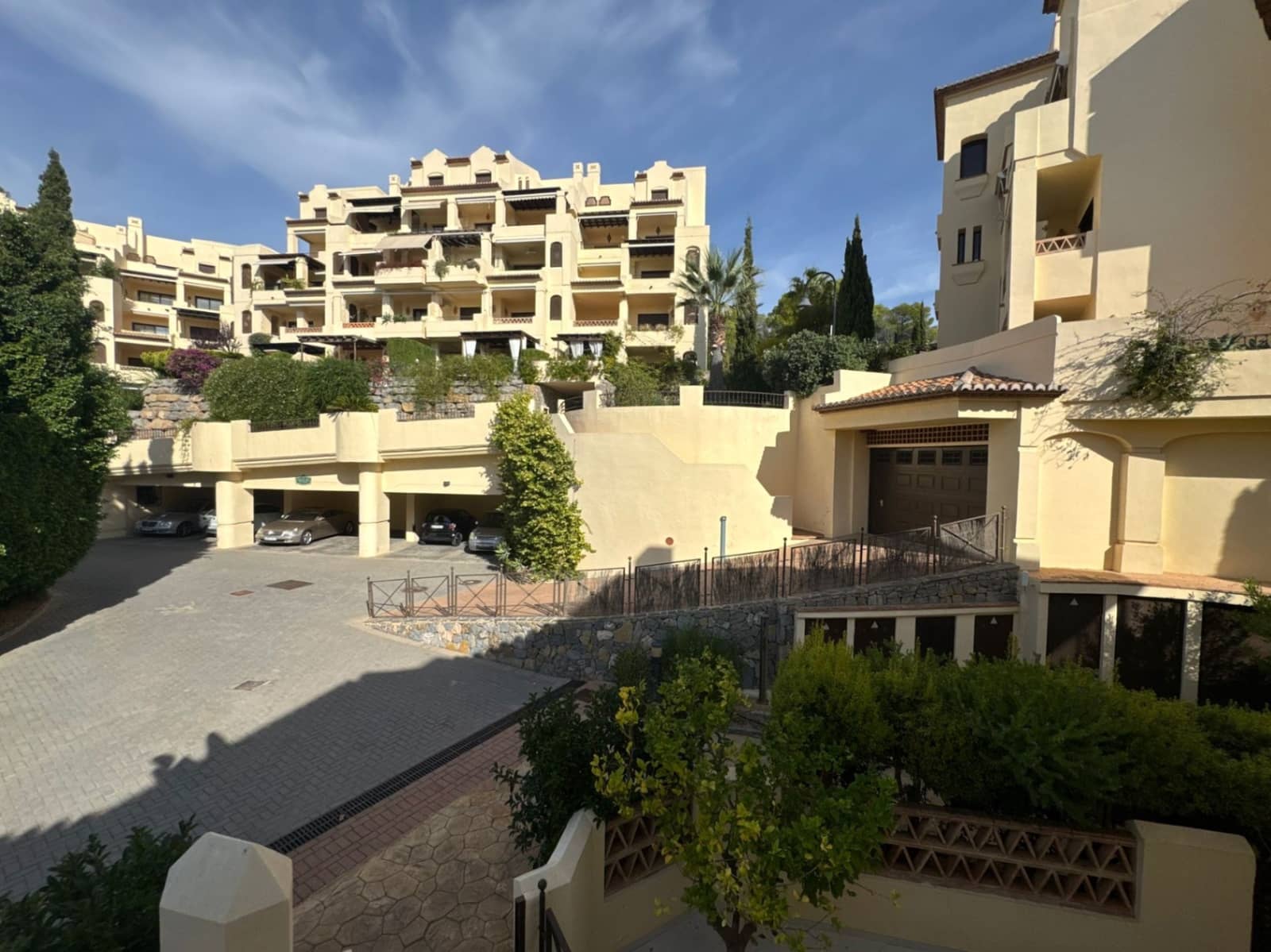 4 bedroom Bungalow for sale in Altea with pool garage - € 1,500,000 (Ref: 9454693)