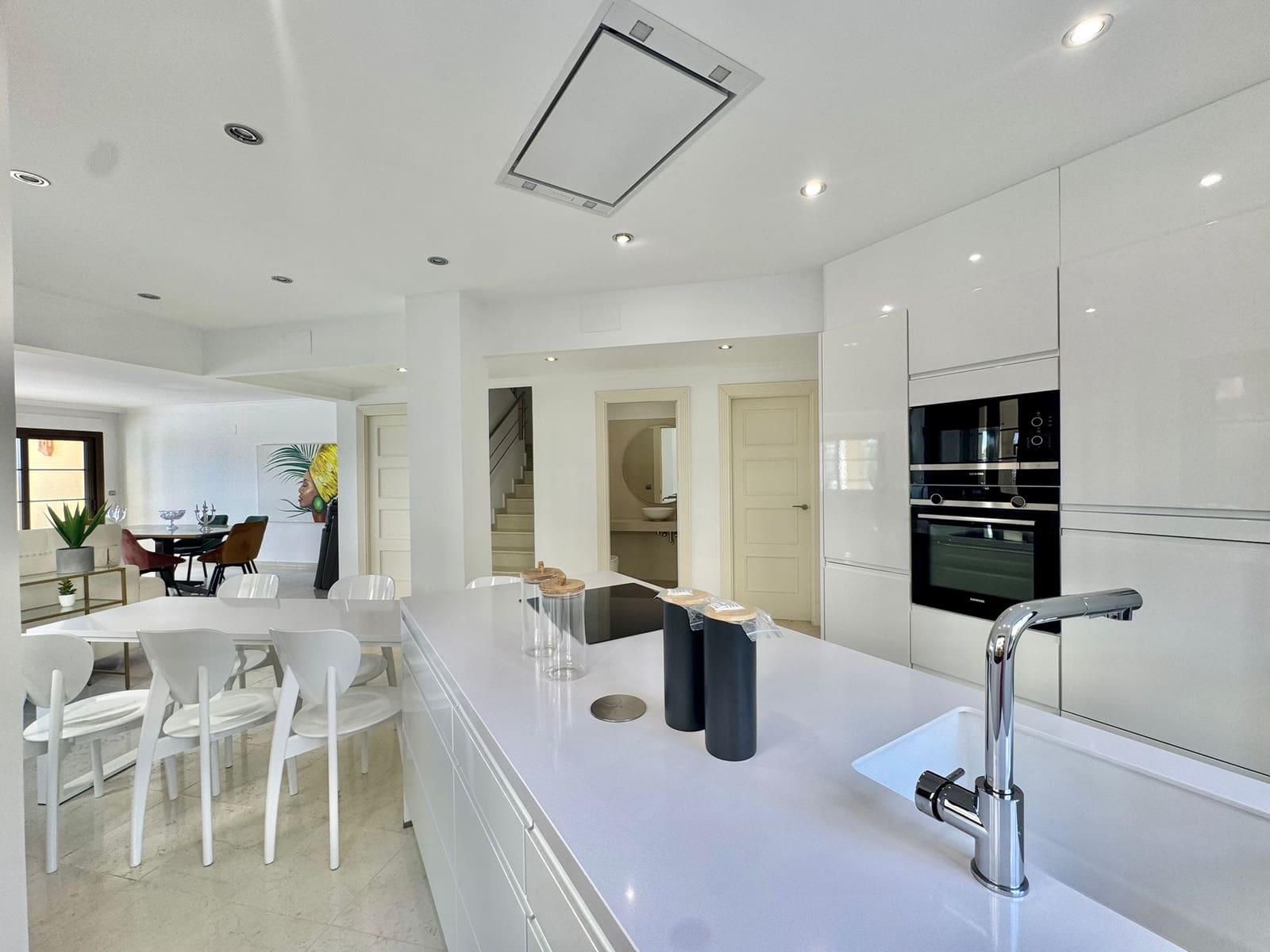 4 bedroom Bungalow for sale in Altea with pool garage - € 1,500,000 (Ref: 9454693)