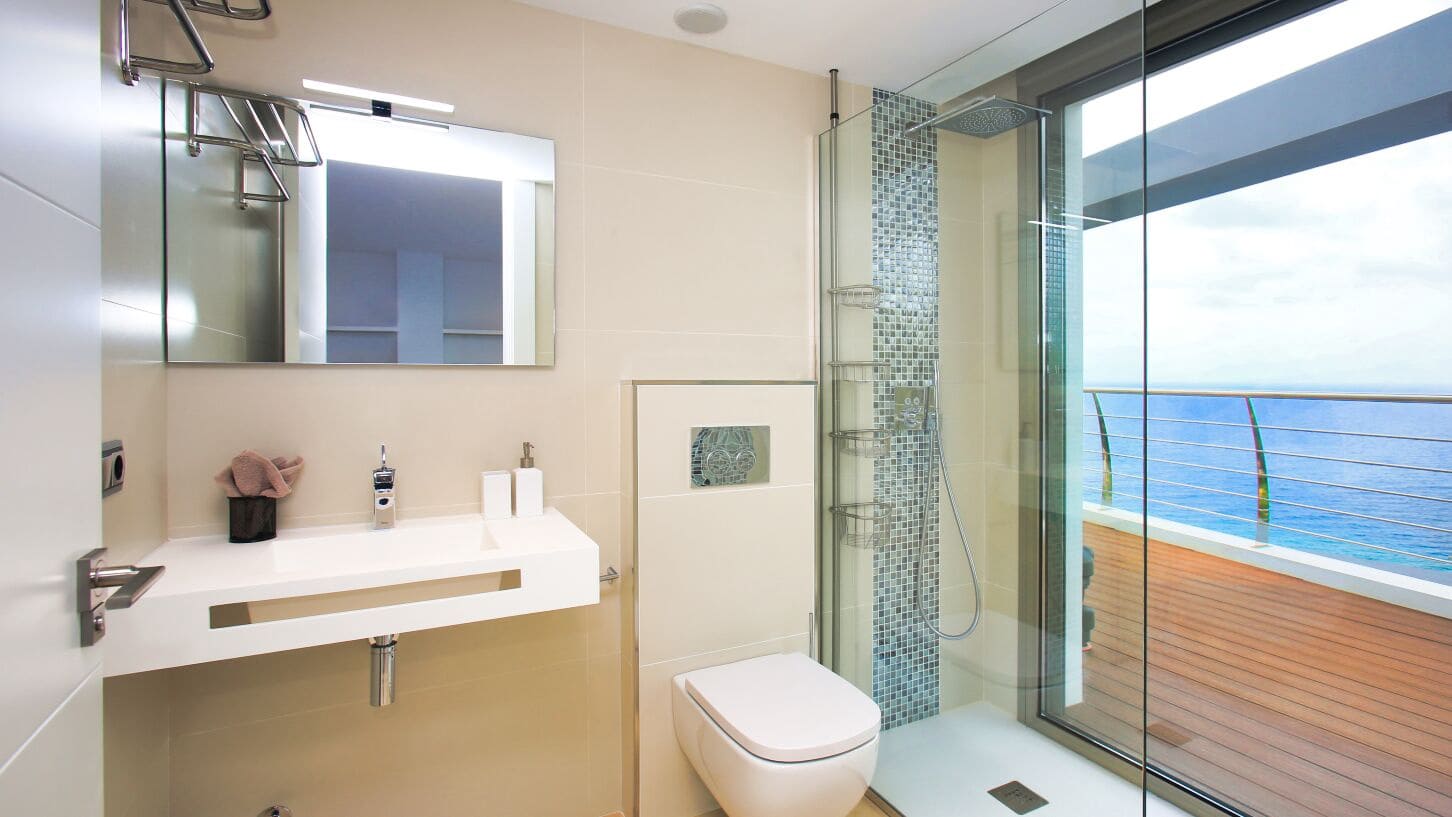 6 bedroom Villa for sale in Altea with pool - € 6,300,000 (Ref: 9457878)