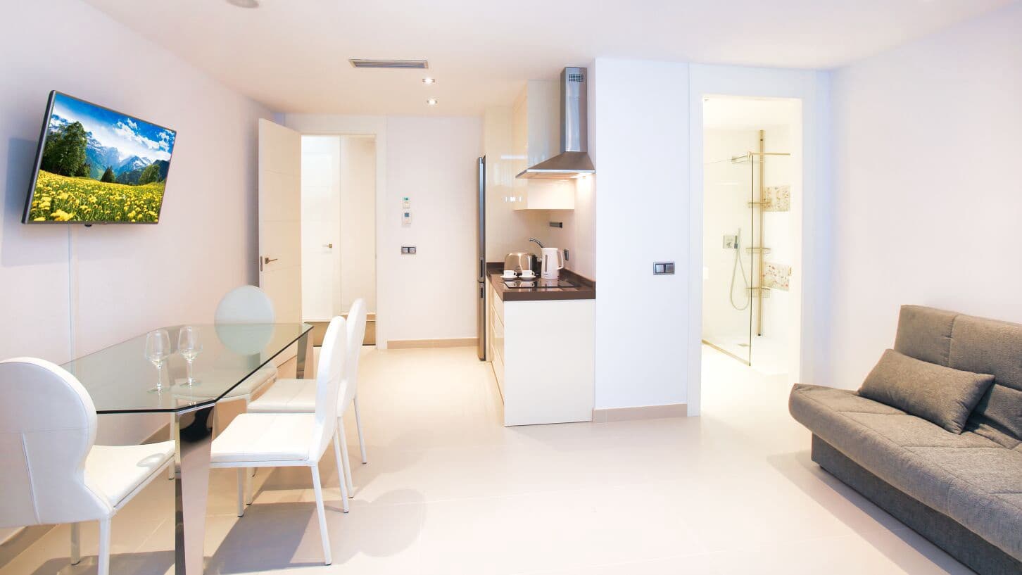 6 bedroom Villa for sale in Altea with pool - € 6,300,000 (Ref: 9457878)