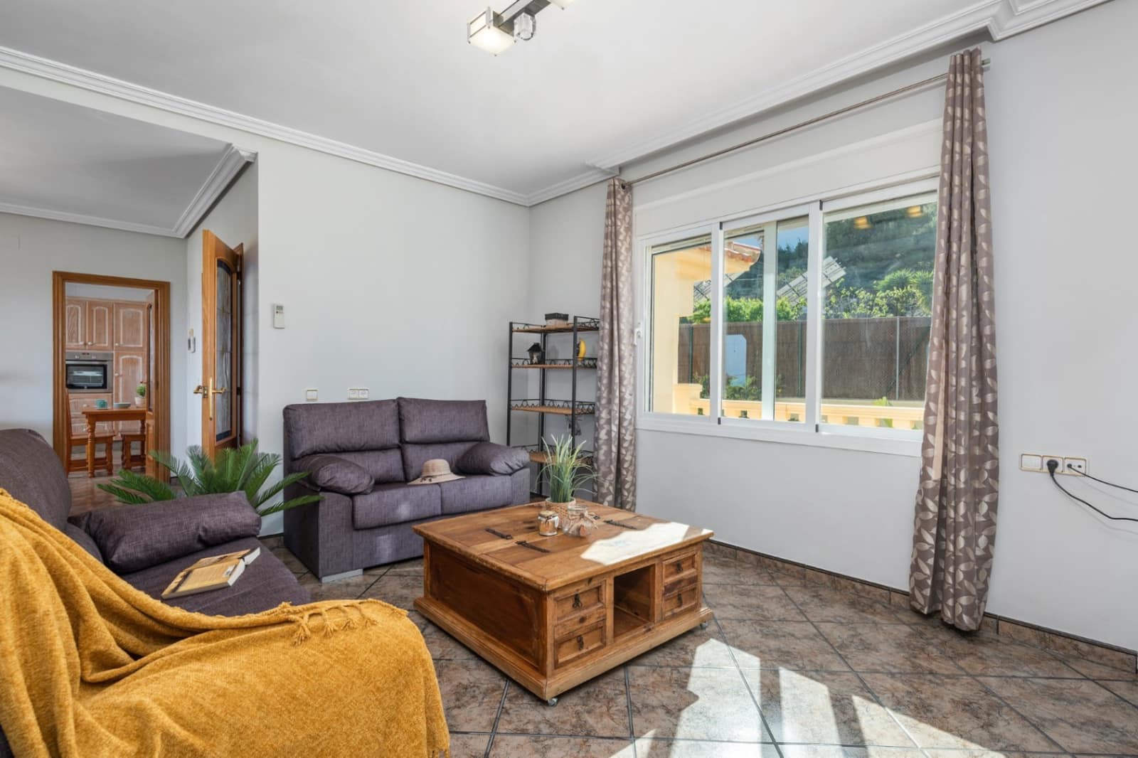 6 bedroom Villa for sale in Calpe / Calp with pool garage - € 1,200,000 (Ref: 9457885)