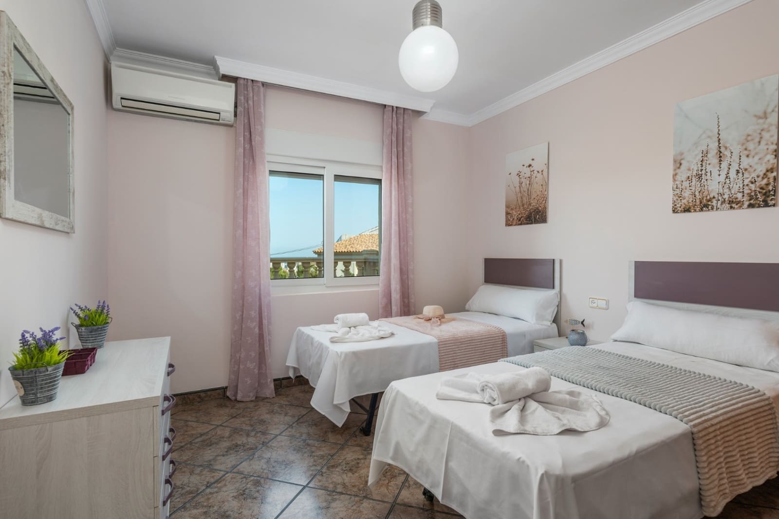 6 bedroom Villa for sale in Calpe / Calp with pool garage - € 1,200,000 (Ref: 9457885)