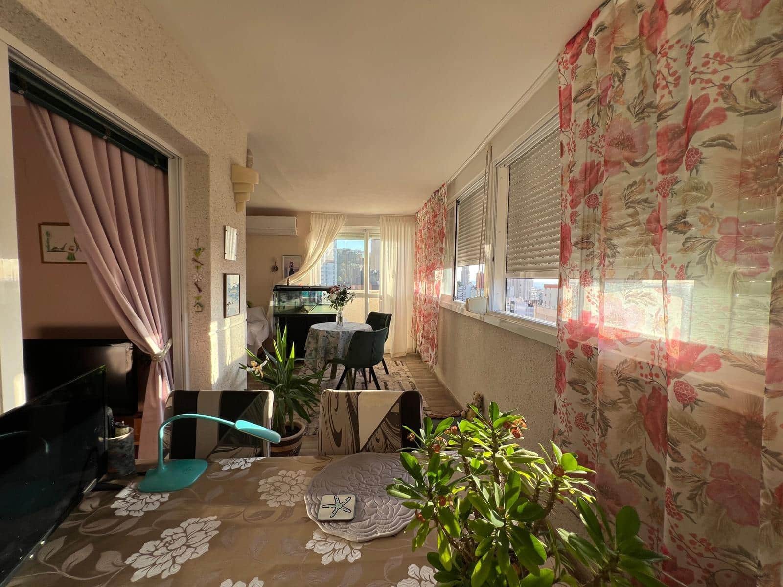 1 soverom Leilighet til salgs i Benidorm med svømmebasseng garasje - € 230 000 (Ref: 9457895)