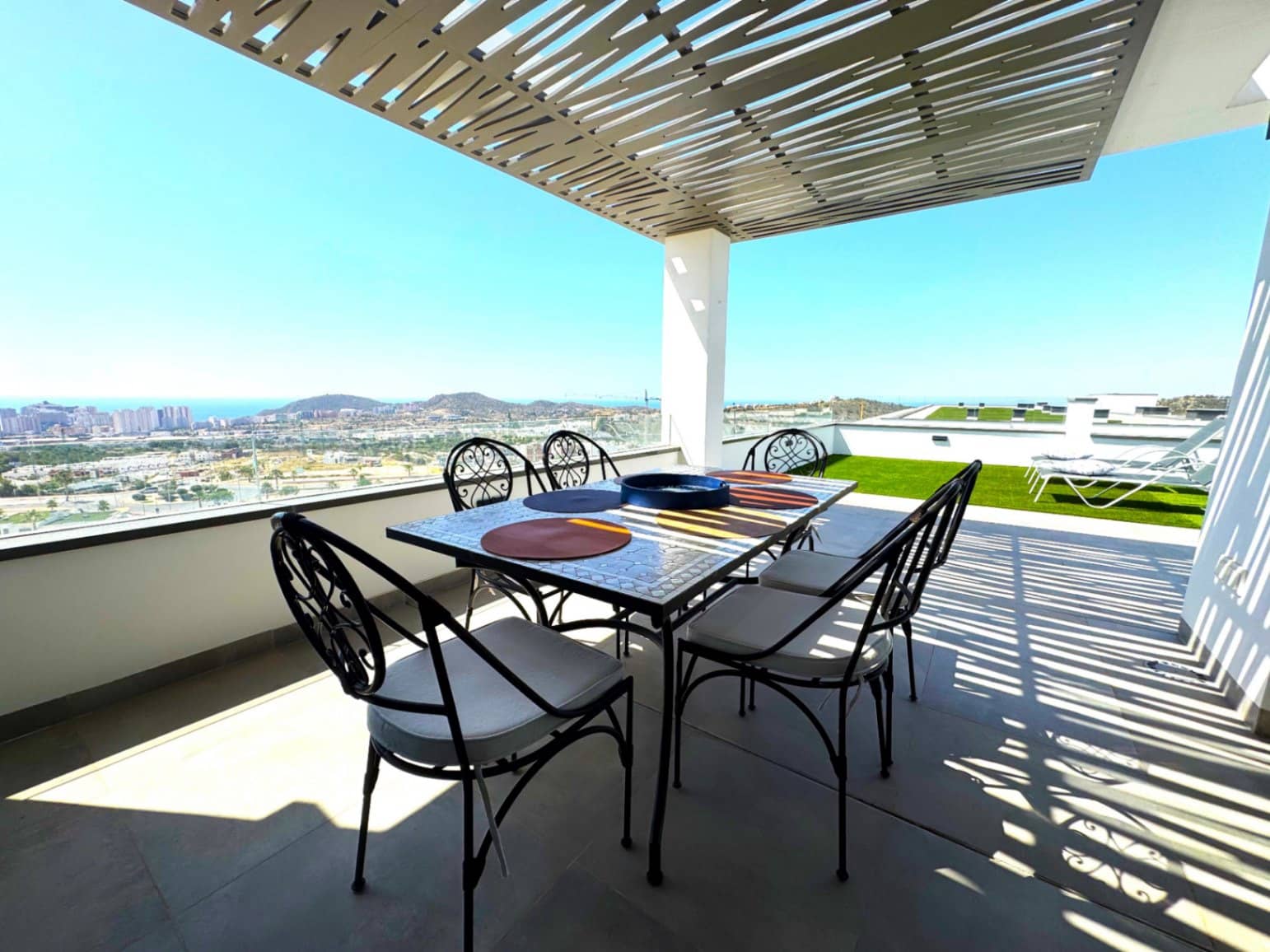 6 bedroom Apartment for sale in Finestrat with pool garage - € 565,000 (Ref: 9457902)