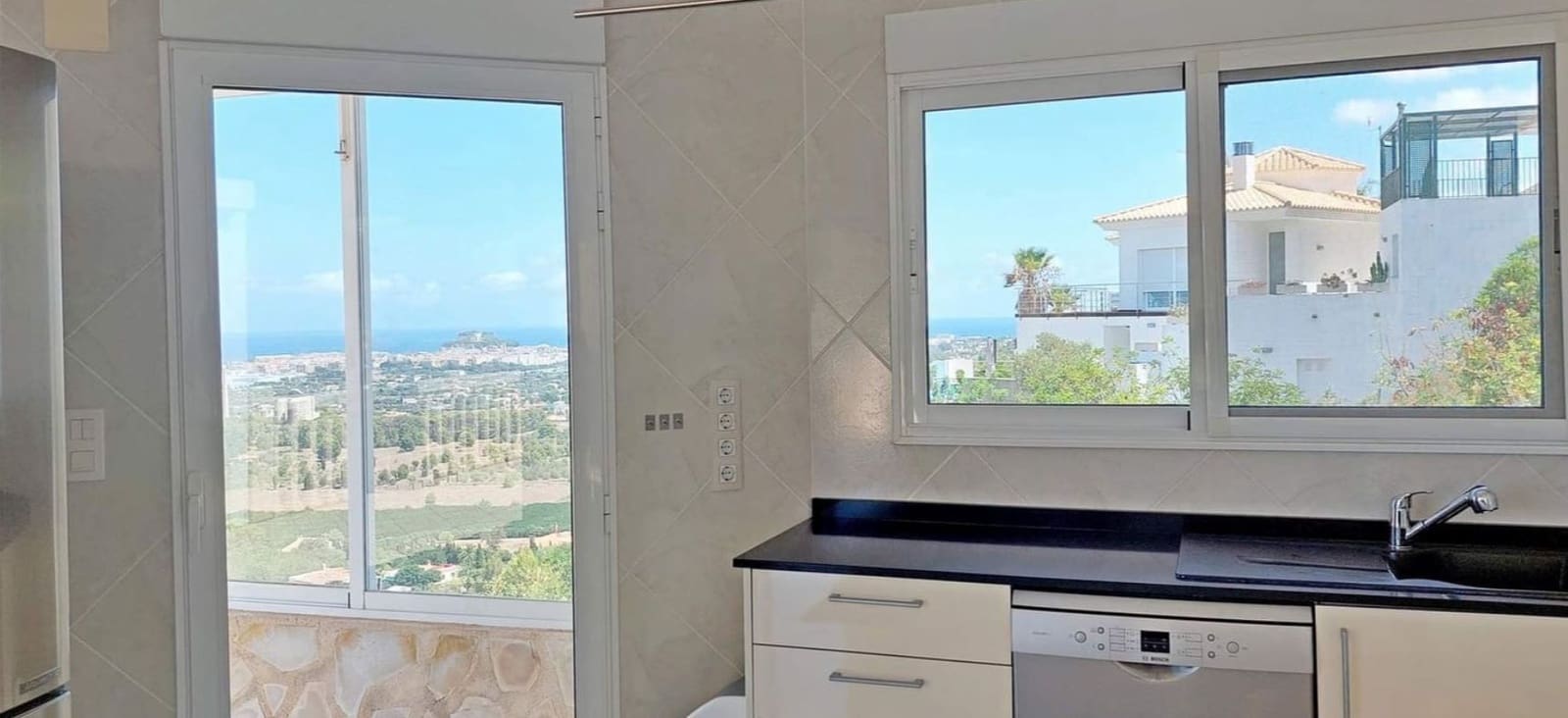 5 soverom Villa til salgs i Denia med svømmebasseng garasje - € 890 000 (Ref: 9457907)