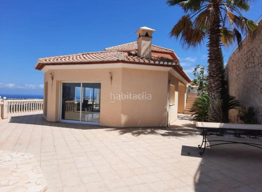 5 soverom Villa til salgs i Denia med svømmebasseng garasje - € 890 000 (Ref: 9457907)