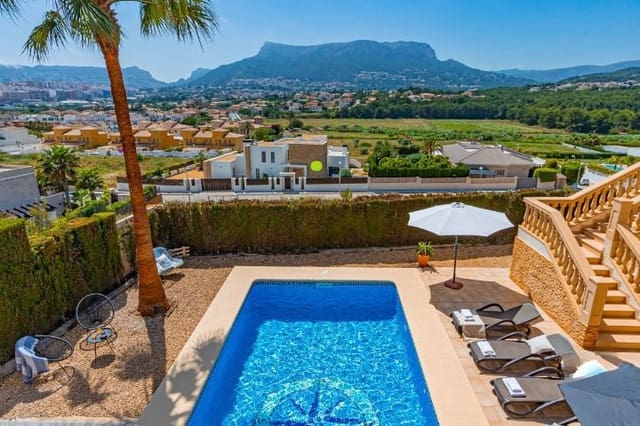 4 bedroom Villa for sale in Calpe / Calp with pool garage - € 950,000 (Ref: 9457913)