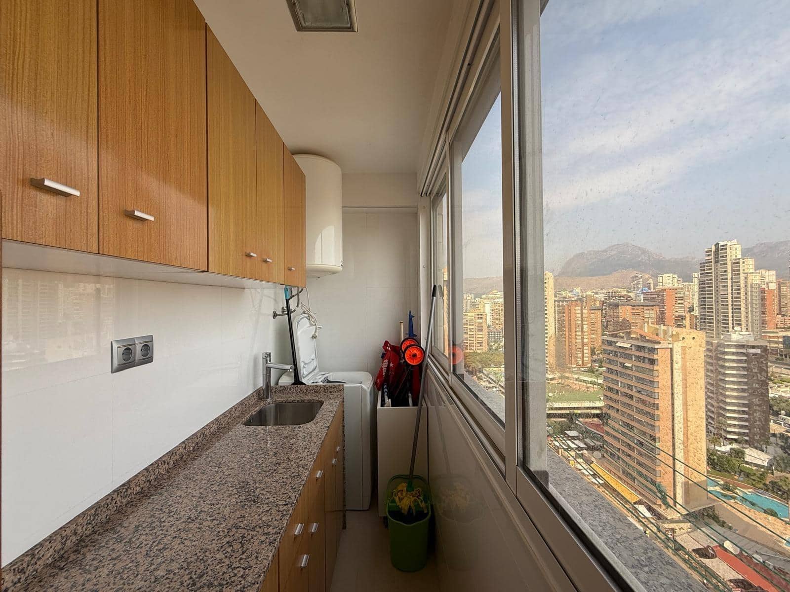 1 soverom Leilighet til salgs i Benidorm med garasje - € 273 000 (Ref: 9457923)