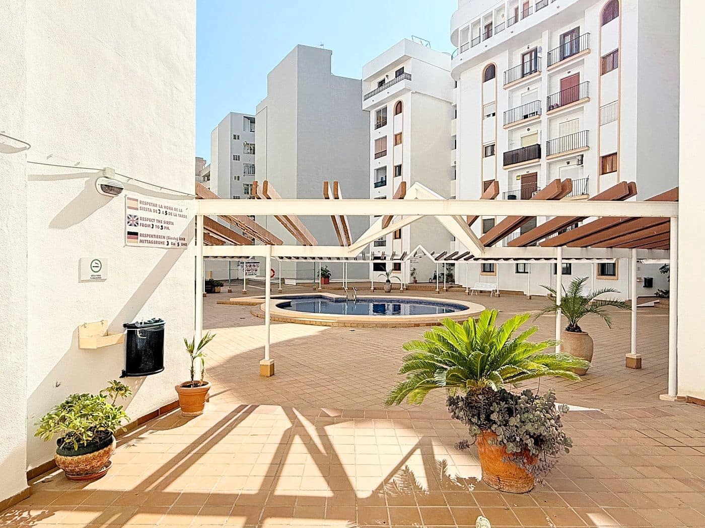 2 bedroom Apartment for sale in Calpe / Calp with pool - € 215,000 (Ref: 9457927)