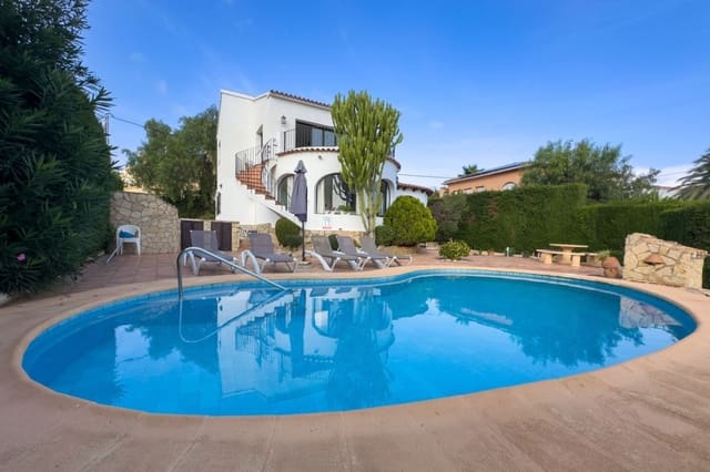 3 bedroom Villa for sale in Calpe / Calp with pool garage - € 650,000 (Ref: 9457941)