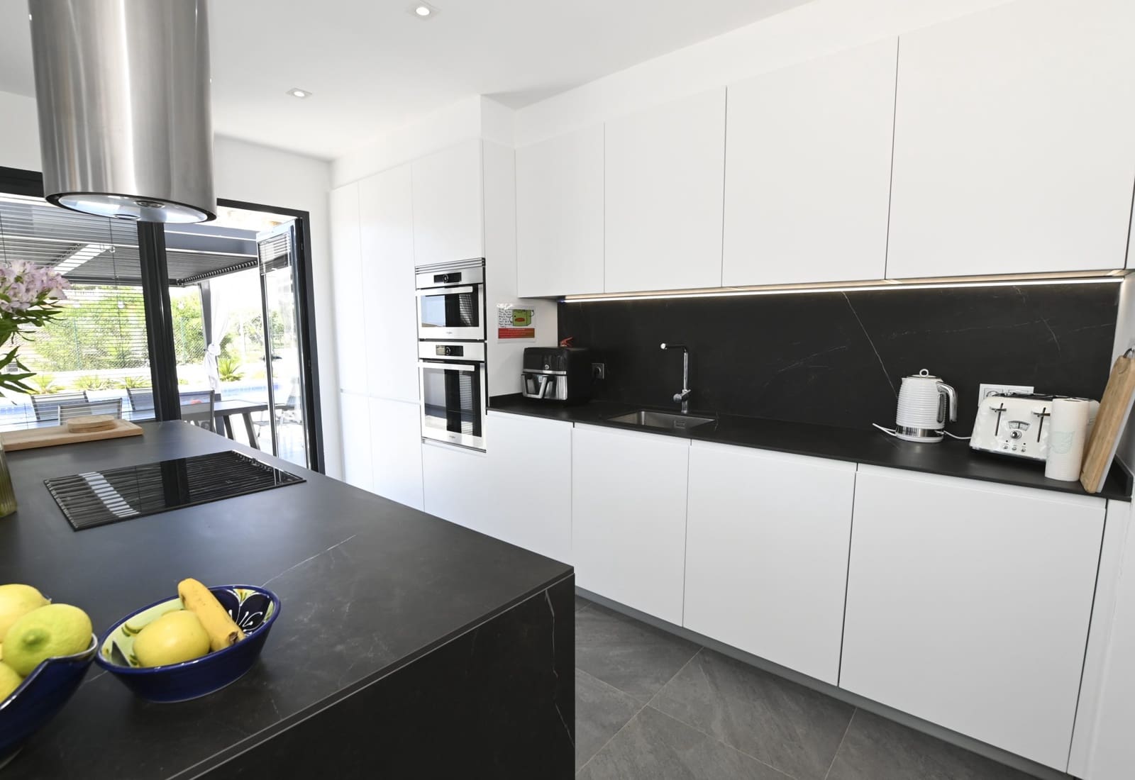 2 chambre Villa/Maison à vendre à Calpe / Calp avec piscine garage - 650 000 € (Ref: 9457950)