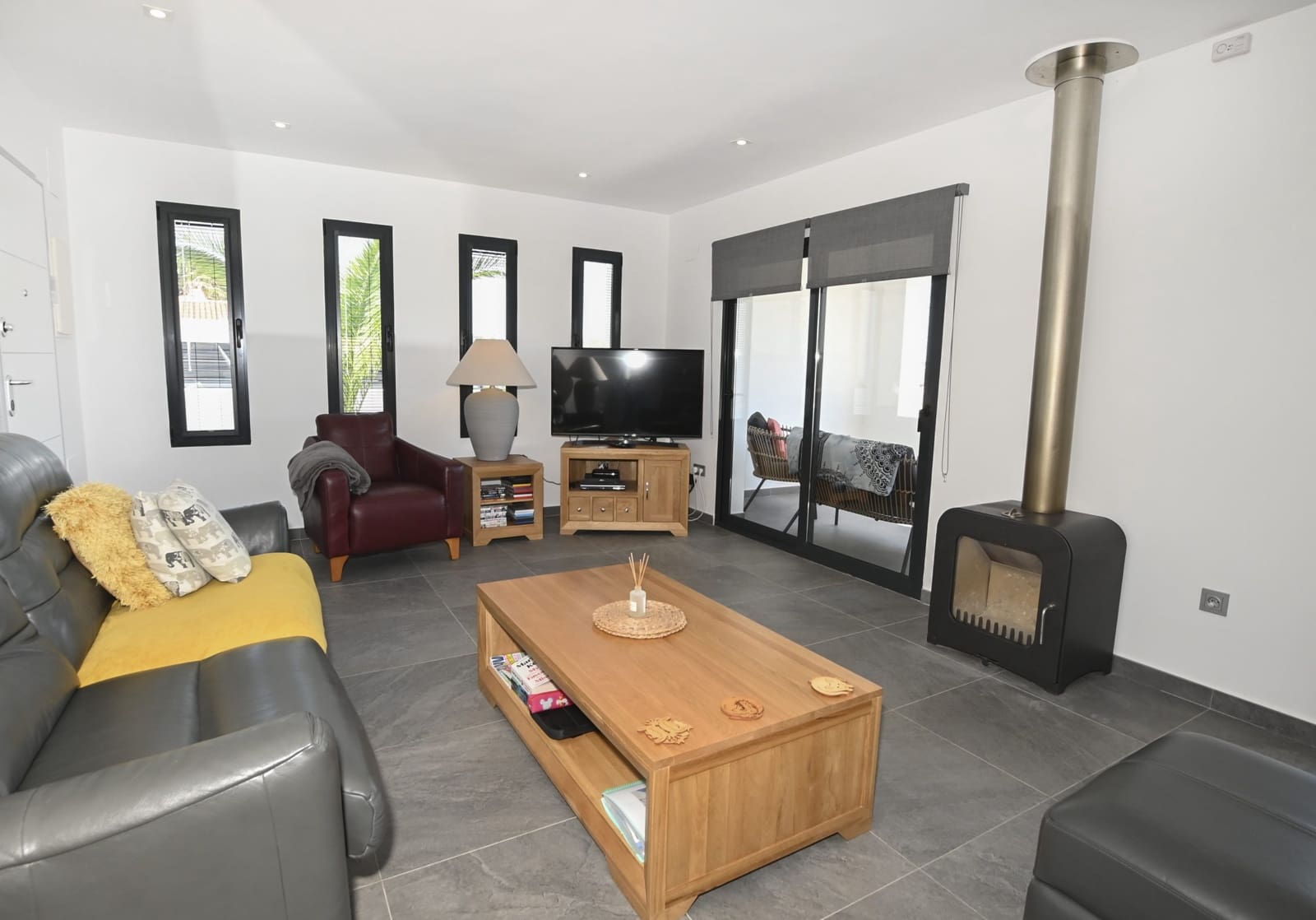 2 chambre Villa/Maison à vendre à Calpe / Calp avec piscine garage - 650 000 € (Ref: 9457950)