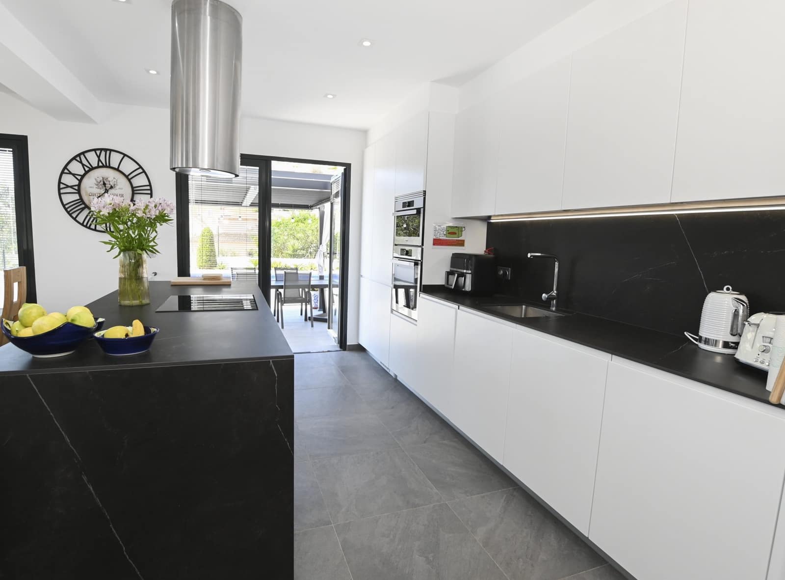 2 chambre Villa/Maison à vendre à Calpe / Calp avec piscine garage - 650 000 € (Ref: 9457950)