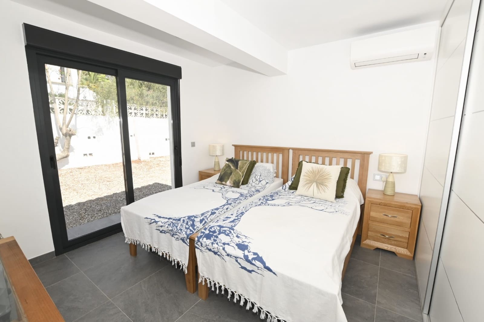 2 chambre Villa/Maison à vendre à Calpe / Calp avec piscine garage - 650 000 € (Ref: 9457950)