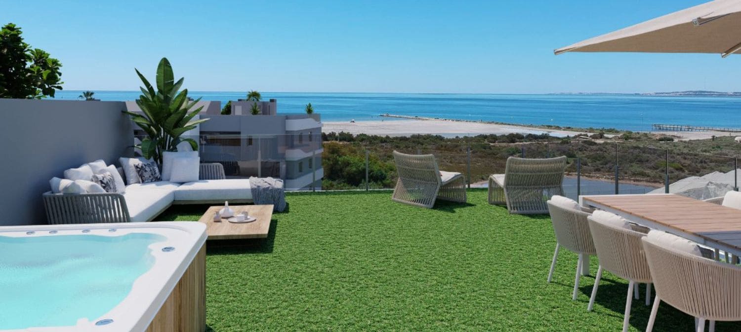 2 bedroom Penthouse for sale in Santa Pola with pool - € 420,000 (Ref: 9458018)