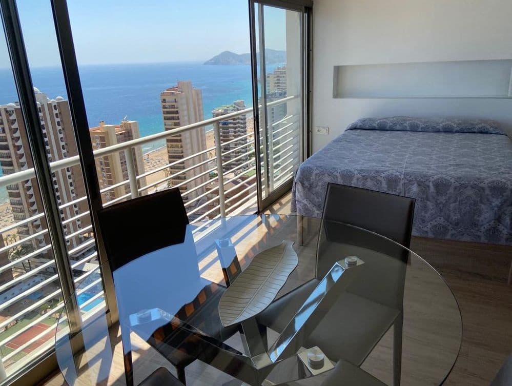 Apartamento para venda em Benidorm com piscina garagem - 265 200 € (Ref: 9458063)